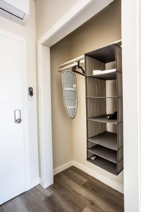 Luxurious Furnished Studio W Full Kitchen In Sd サンディエゴ エクステリア 写真