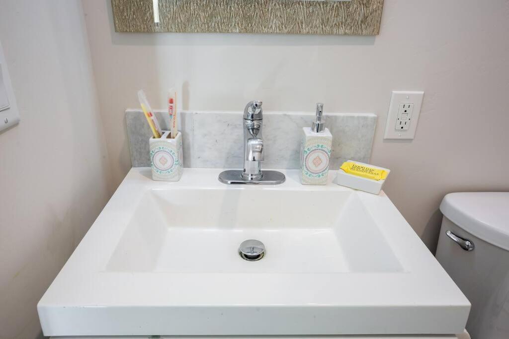 Luxurious Furnished Studio W Full Kitchen In Sd サンディエゴ エクステリア 写真