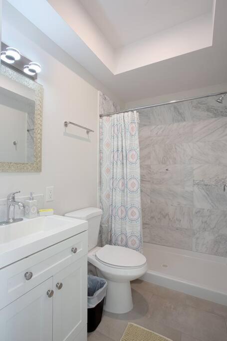 Luxurious Furnished Studio W Full Kitchen In Sd サンディエゴ エクステリア 写真